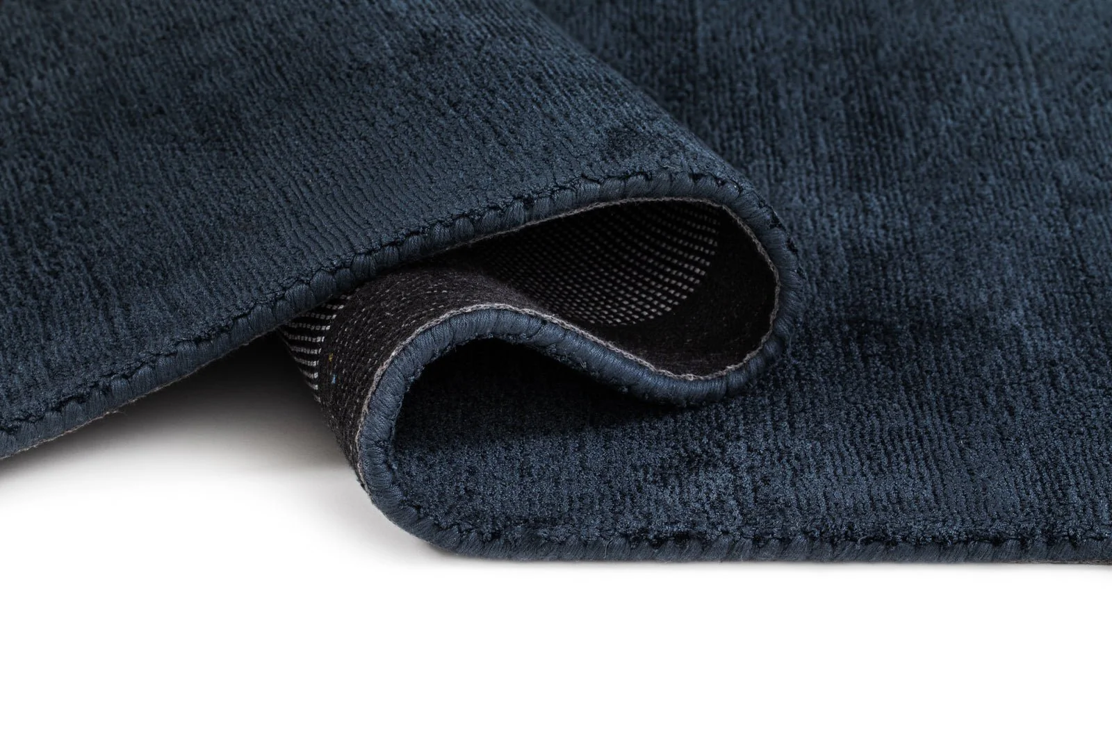 Tribeca Navy - Handvävd Viskosmatta - Image 10